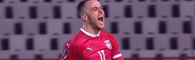  罗马客场遭遇门线悬案VAR判定引发争议  