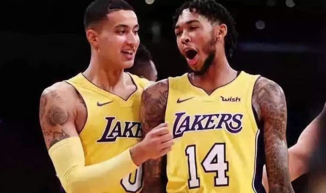  鹈鹕力克森林狼，锡安内线统治攻防  