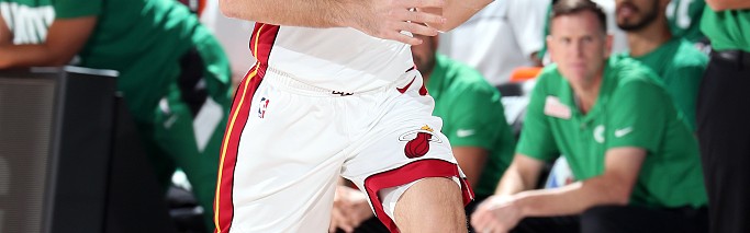  汉诺威96锋线哑火，全场浪射错失得分良机