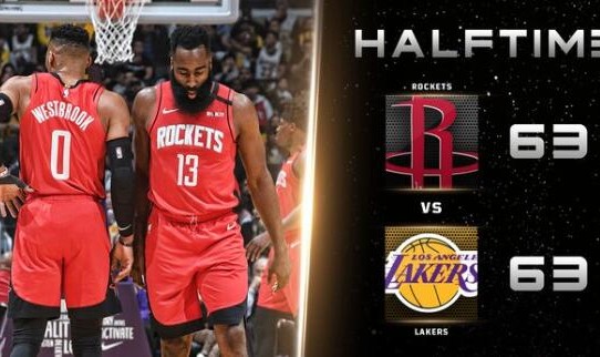  詹姆斯常规赛总得分突破四万分大关  