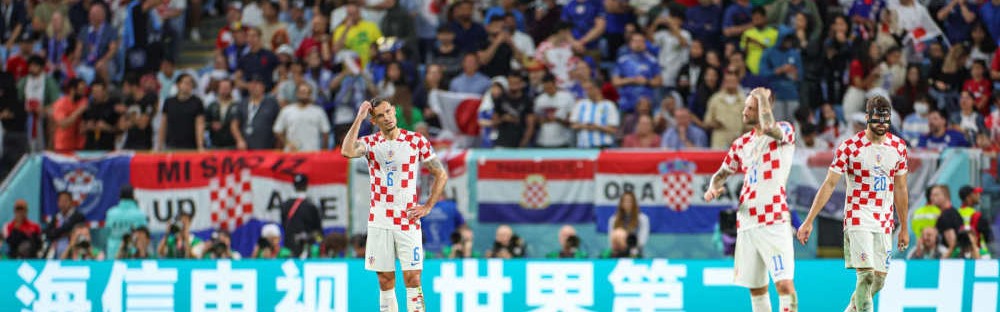  兰斯门将超神发挥扑点球，助球队客场全身而退  