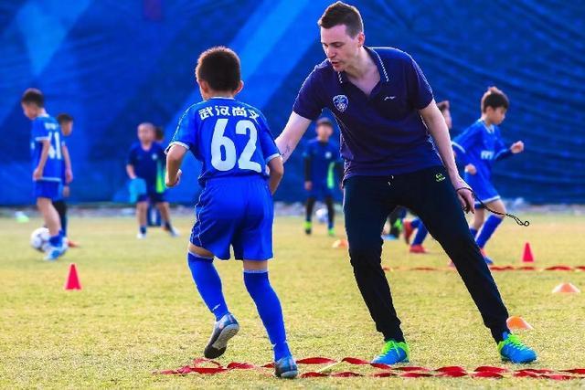  摩纳哥青训小将连场造助攻  